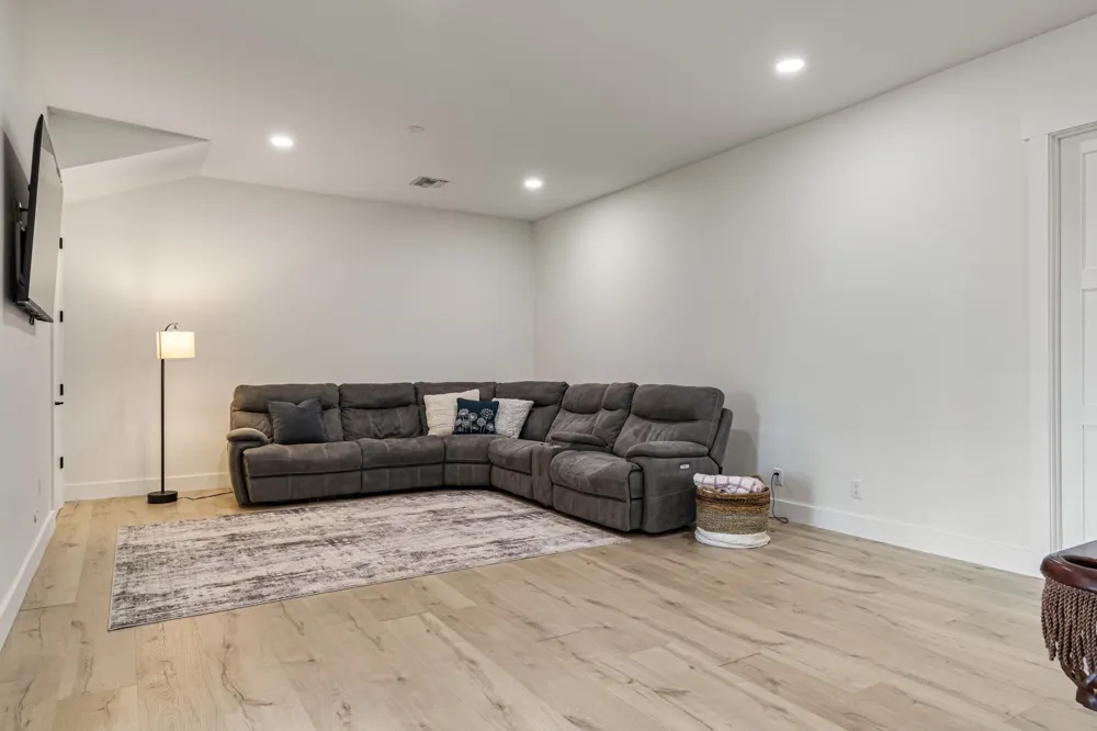 202 Ravenridge Rd Summertown, TN 38483