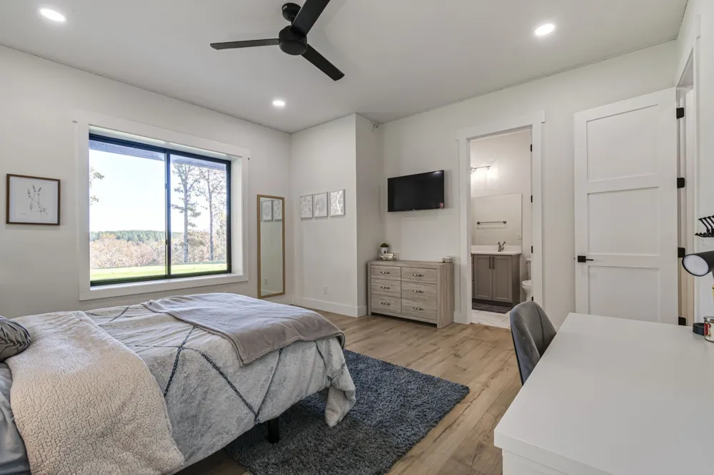 202 Ravenridge Rd Summertown, TN 38483