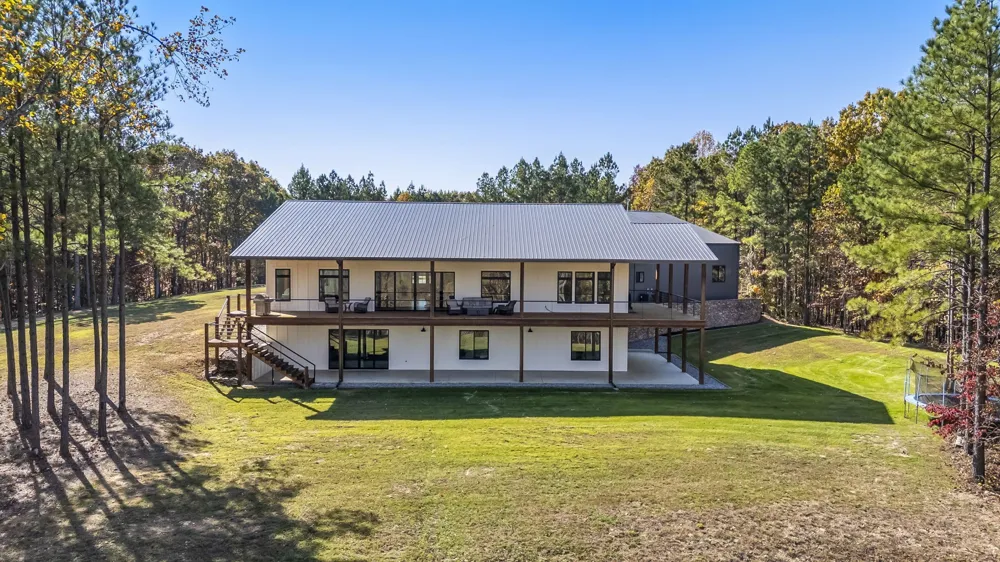 202 Ravenridge Rd Summertown, TN 38483