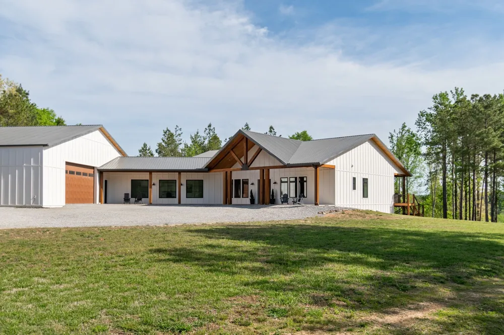 202 Ravenridge Rd Summertown, TN 38483