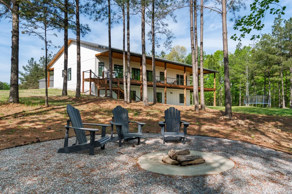 202 Ravenridge Rd Summertown, TN 38483