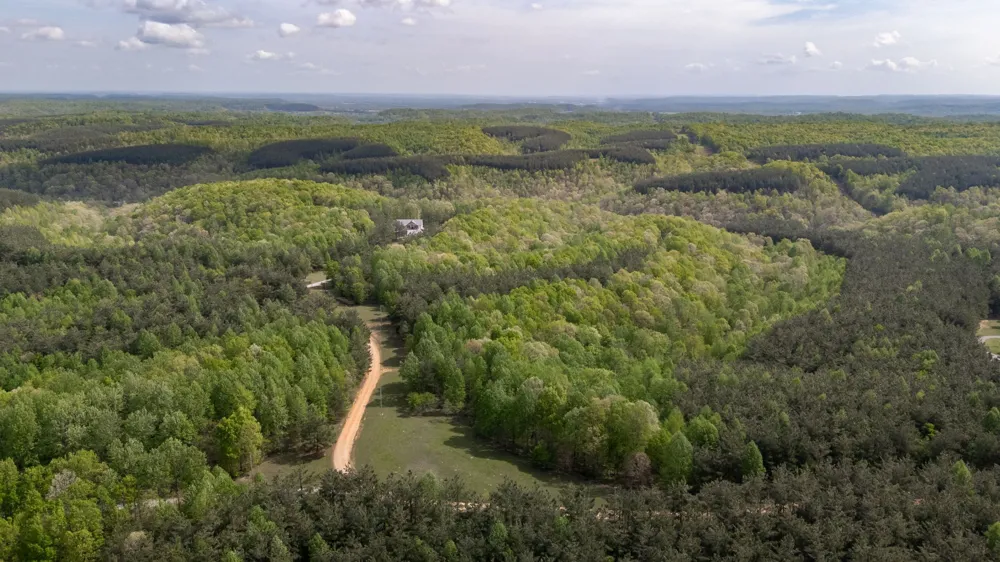 202 Ravenridge Rd Summertown, TN 38483