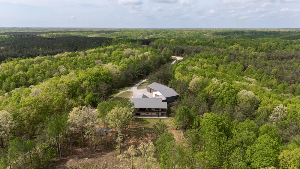 202 Ravenridge Rd Summertown, TN 38483