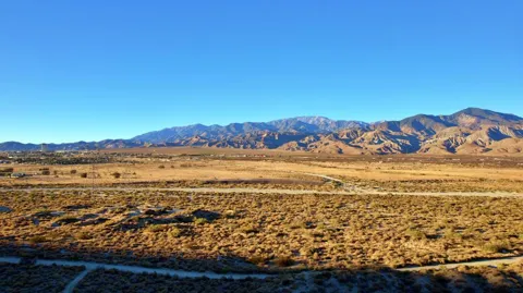 Esperanza Avenue