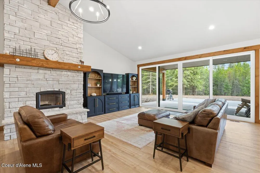 99 Carbonate Lane Oldtown, ID 83822