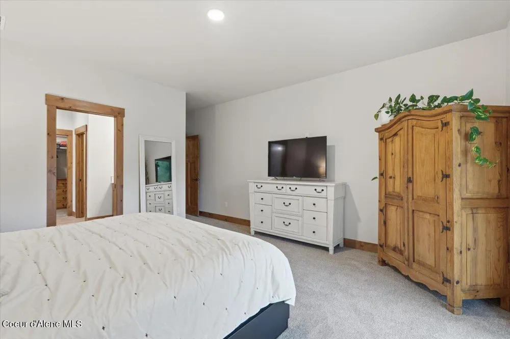 99 Carbonate Lane Oldtown, ID 83822