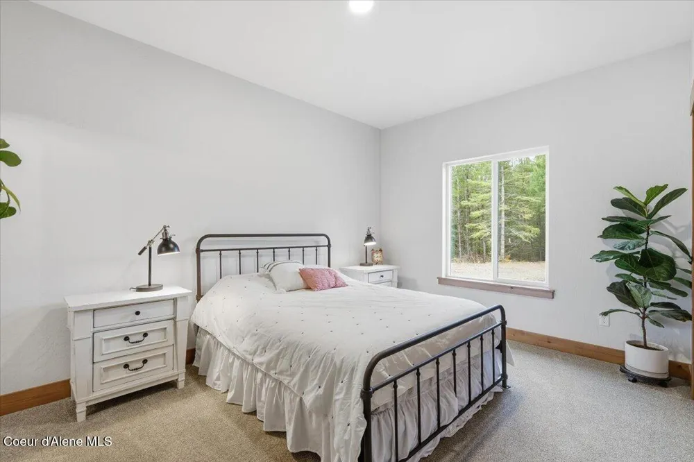 99 Carbonate Lane Oldtown, ID 83822