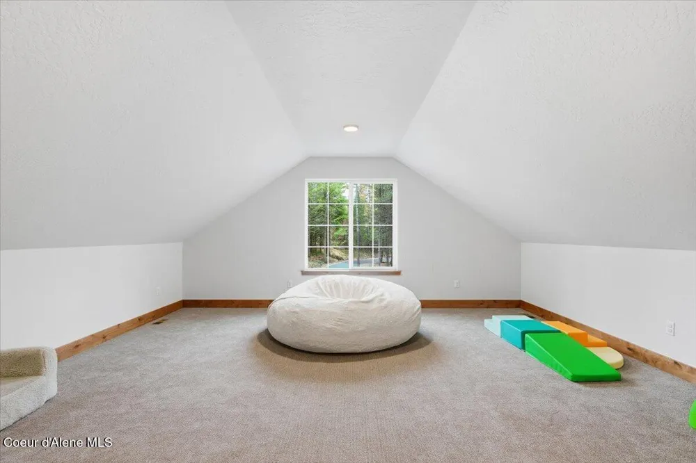 99 Carbonate Lane Oldtown, ID 83822