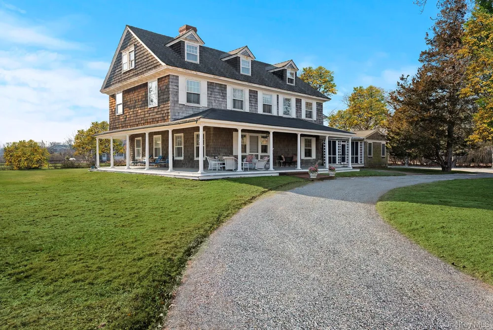 11 Shinnecock Road Quogue, NY 11959
