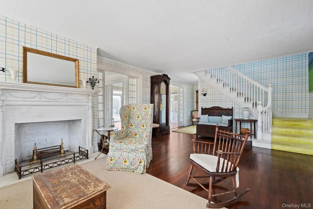 11 Shinnecock Road Quogue, NY 11959