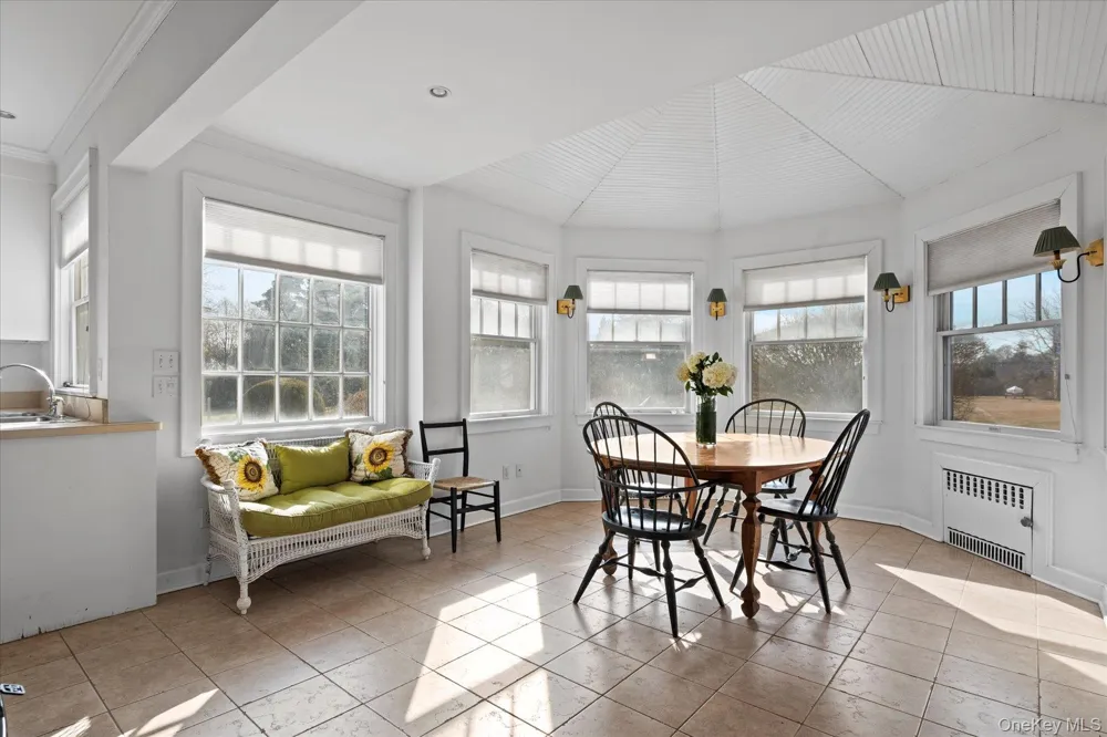 11 Shinnecock Road Quogue, NY 11959