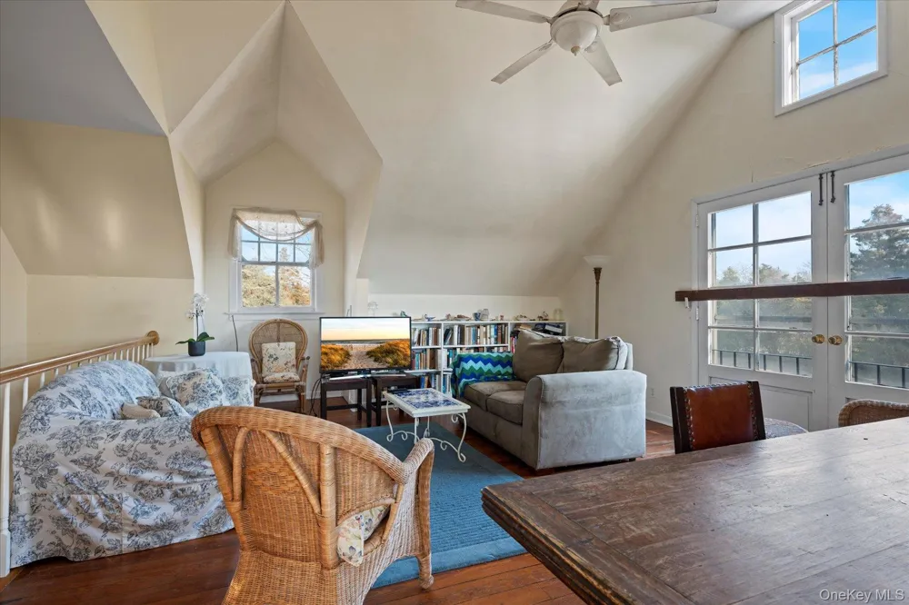 11 Shinnecock Road Quogue, NY 11959