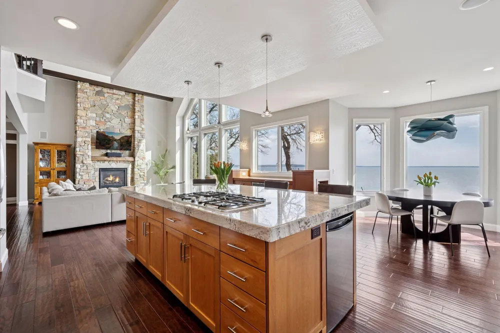 263 Lake Avenue Spicer, MN 56288