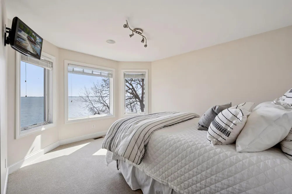 263 Lake Avenue Spicer, MN 56288