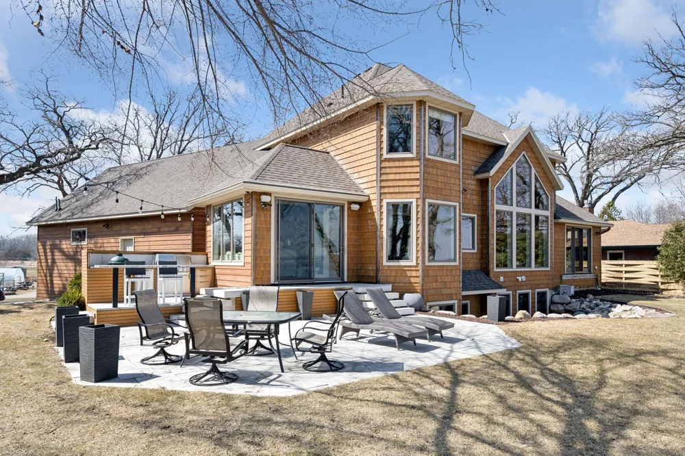 263 Lake Avenue Spicer, MN 56288