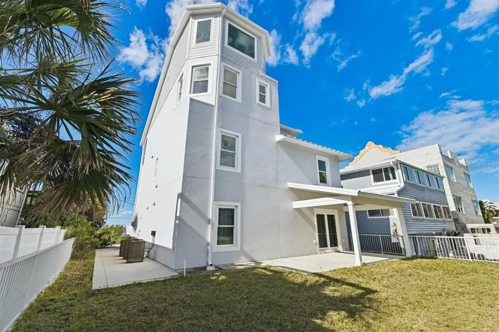 6191 TURTLEMOUND ROAD New Smyrna Beach, FL 32169