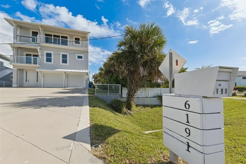 6191 TURTLEMOUND ROAD New Smyrna Beach, FL 32169