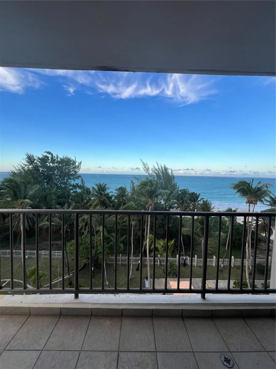 4745 ISLA VERDE AVENUE #8-C Carolina, PR 00979