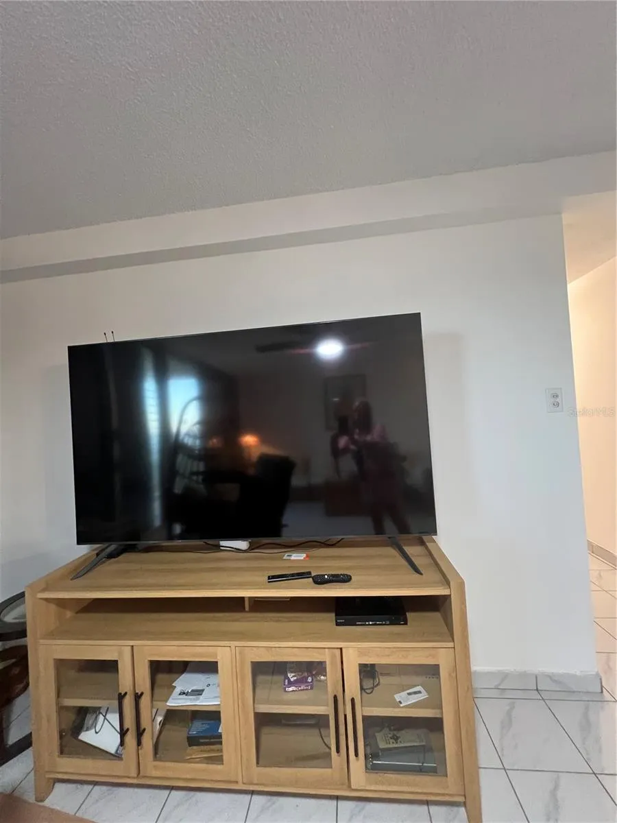 4745 ISLA VERDE AVENUE #8-C Carolina, PR 00979