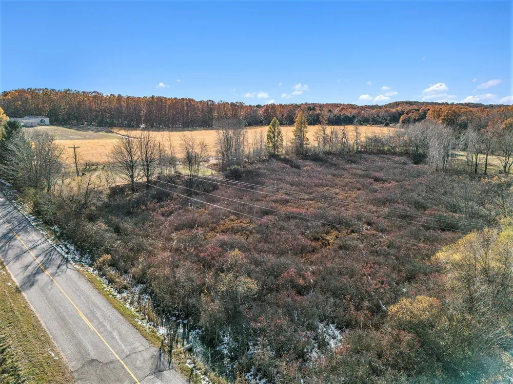 2707 48th Avenue Mears, MI 49436