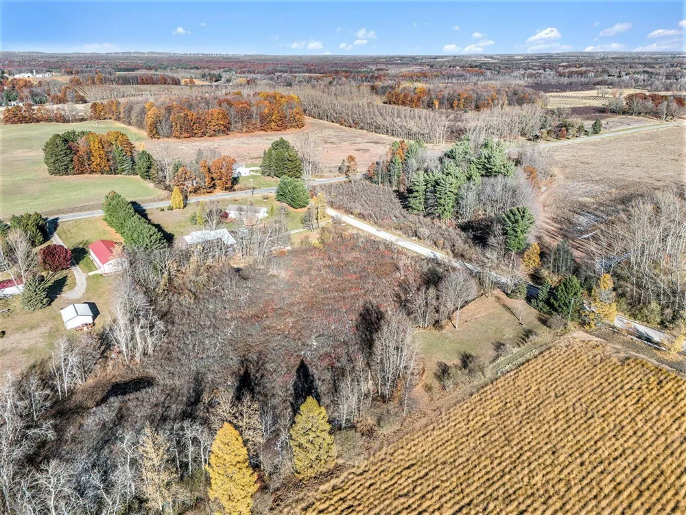2707 48th Avenue Mears, MI 49436