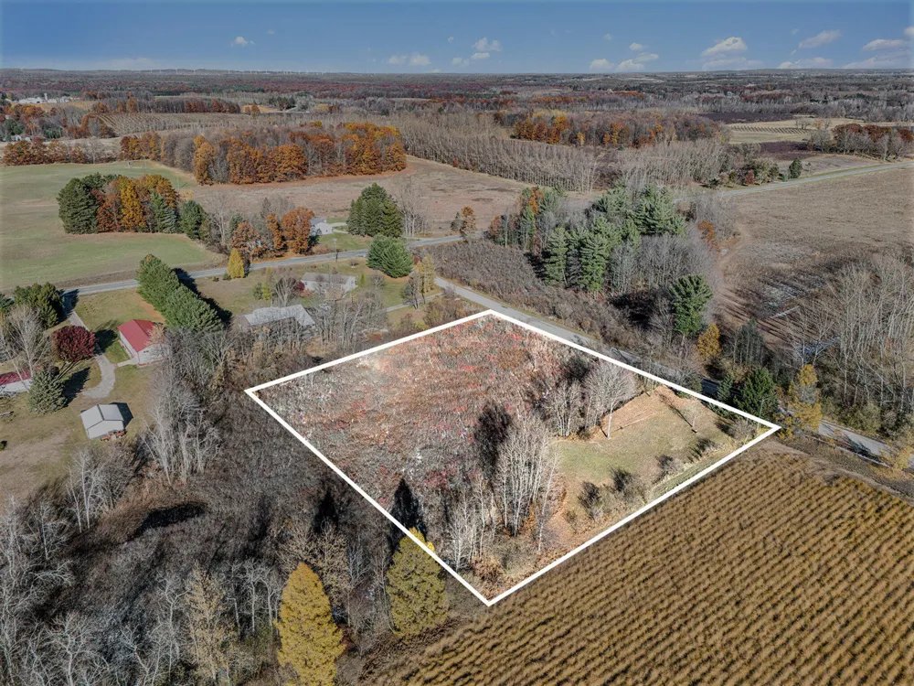 2707 48th Avenue Mears, MI 49436