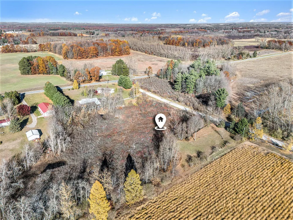 2707 48th Avenue Mears, MI 49436