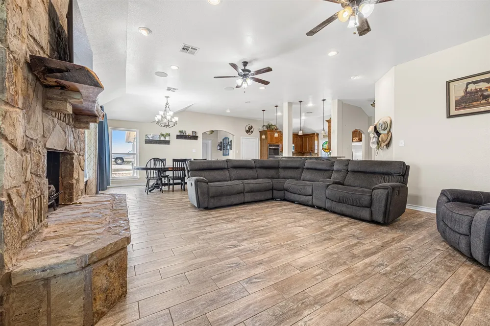 16101 Dove Road Moody, TX 76557