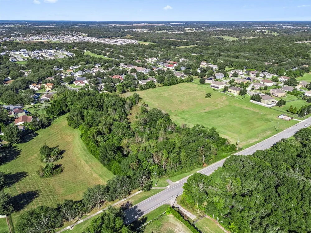 2228 VICK ROAD Apopka, FL 32712