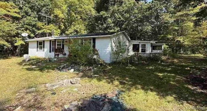 12505 Bueche Road Albee Township, MI 48417