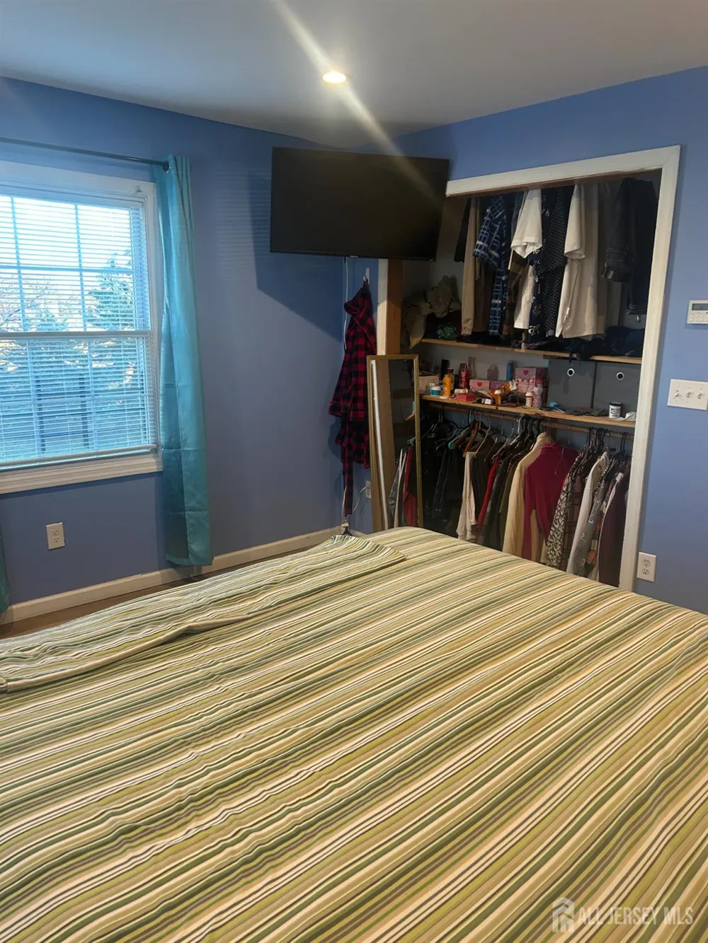 140 S Robert Street Sewaren, NJ 07077