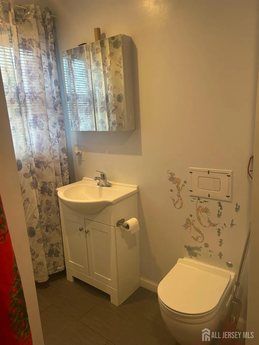 140 S Robert Street Sewaren, NJ 07077