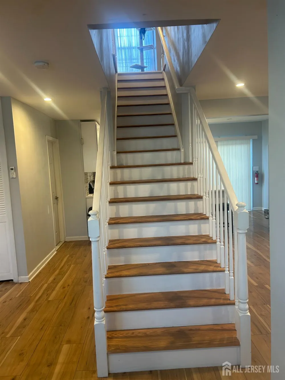 140 S Robert Street Sewaren, NJ 07077