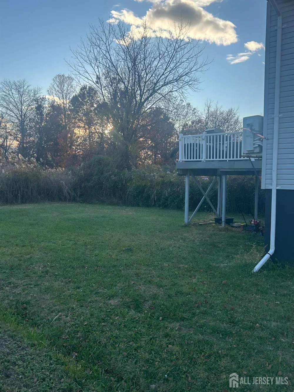 140 S Robert Street Sewaren, NJ 07077