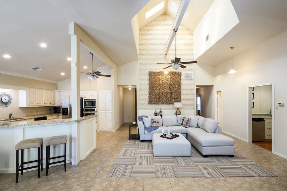 9115 Valley Chapel Lane