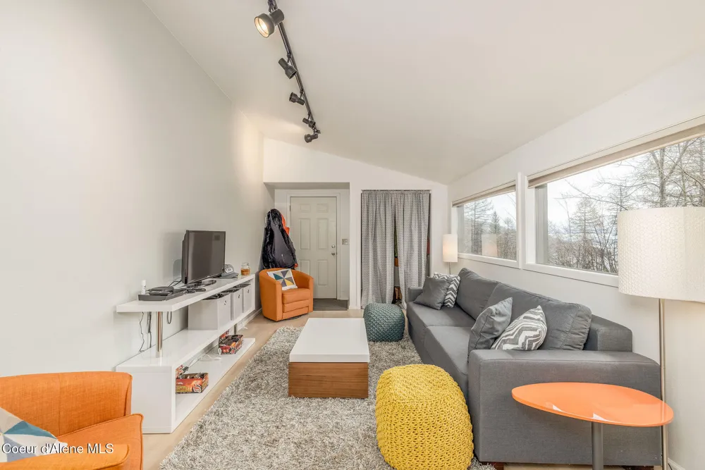 88 Blooming Flower Court #101   B9 Sandpoint, ID 83864