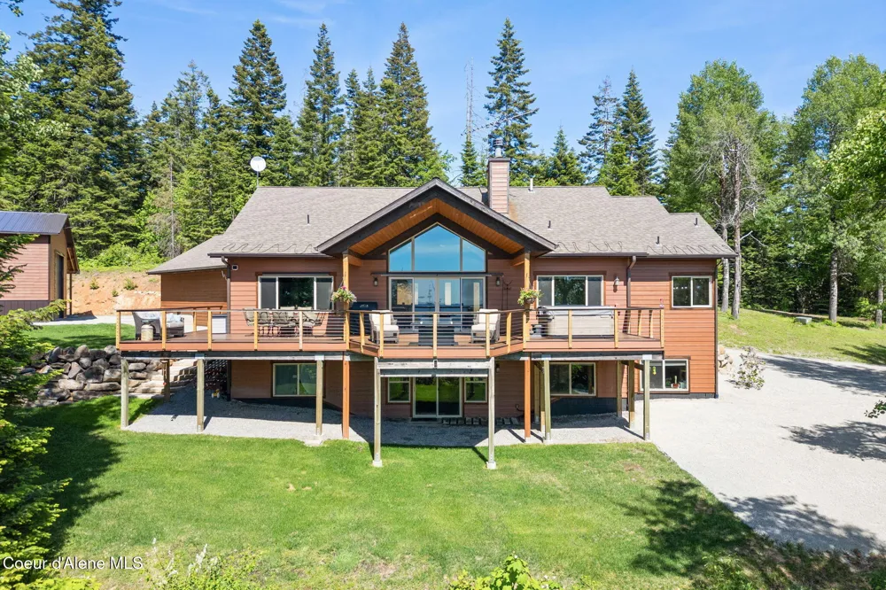 17378 FREDDI ROAD Rathdrum, ID 83858