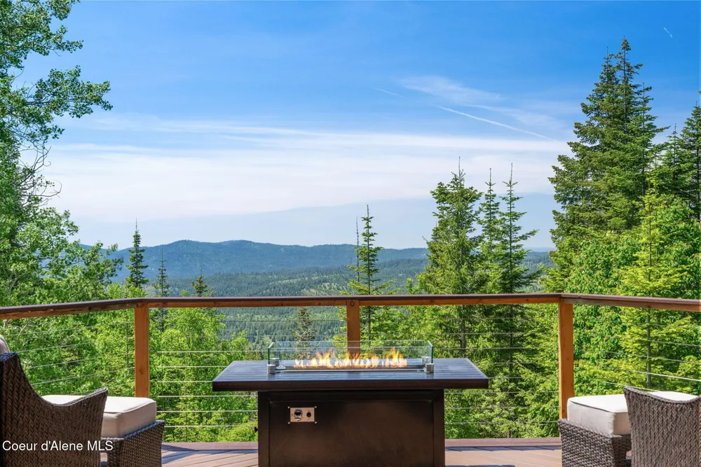 17378 FREDDI ROAD Rathdrum, ID 83858