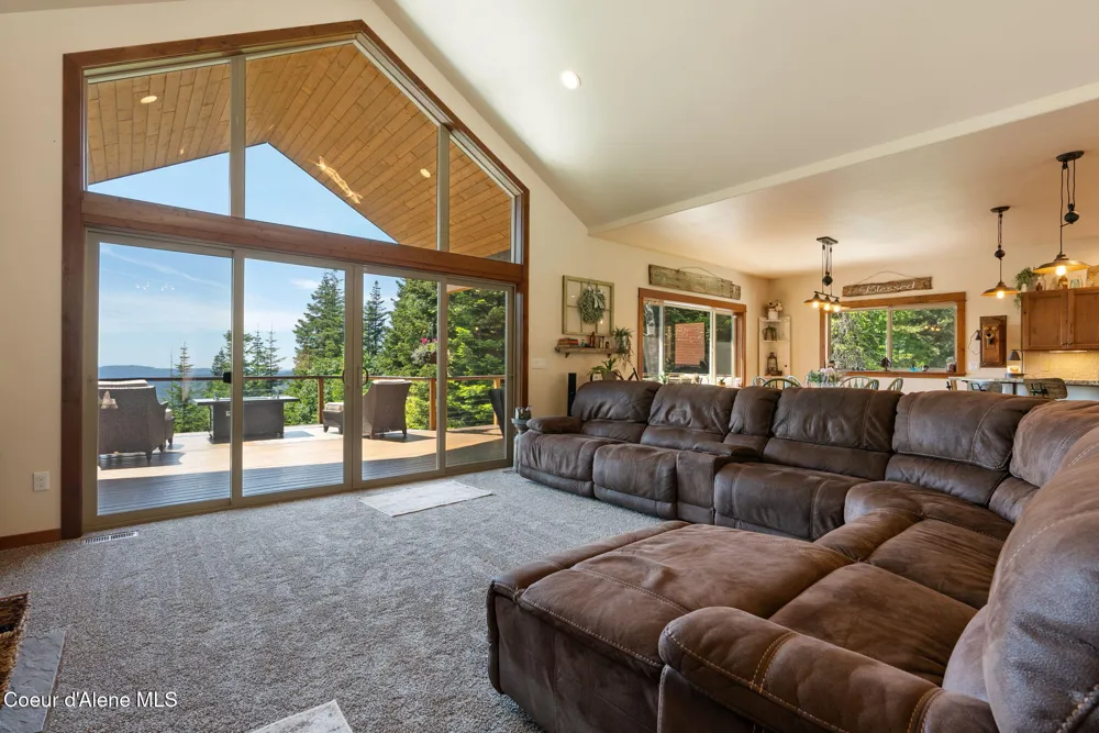 17378 FREDDI ROAD Rathdrum, ID 83858
