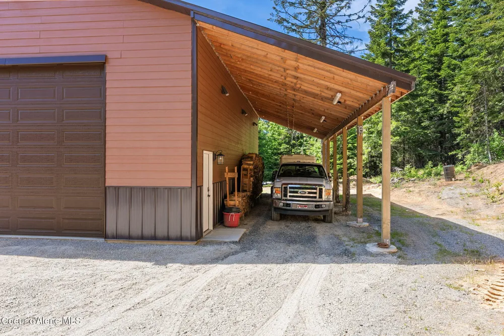 17378 FREDDI ROAD Rathdrum, ID 83858
