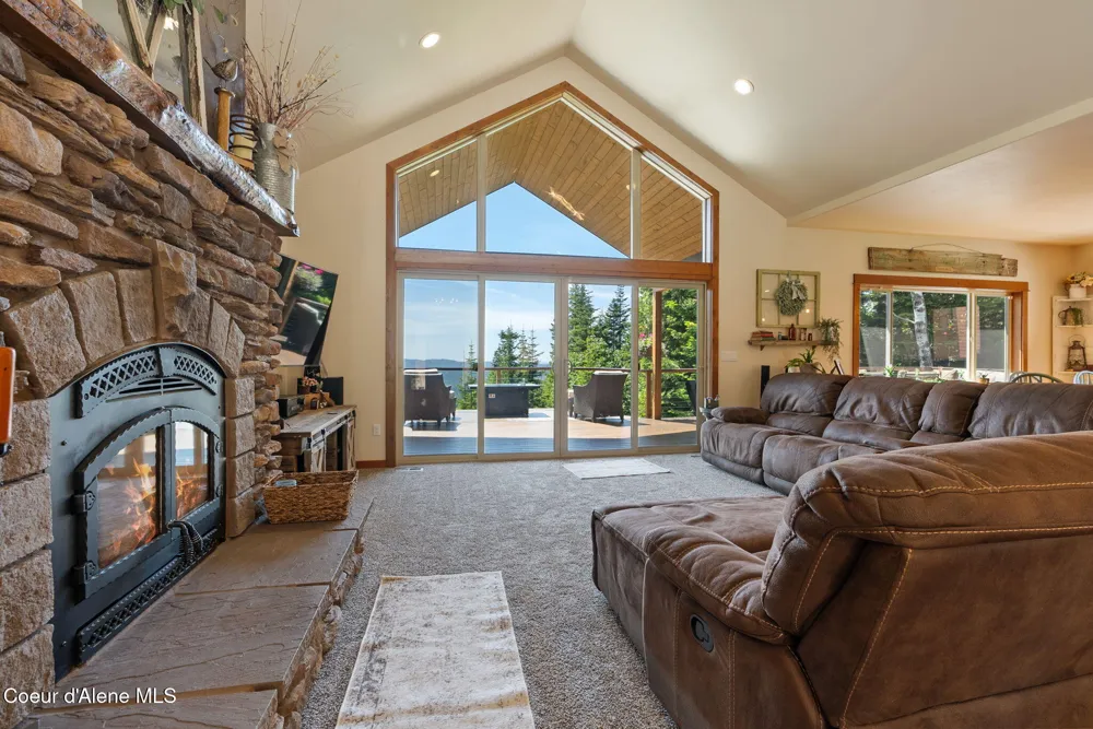 17378 FREDDI ROAD Rathdrum, ID 83858