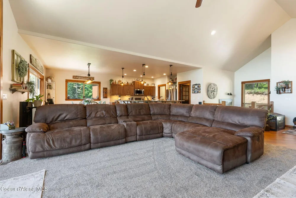 17378 FREDDI ROAD Rathdrum, ID 83858