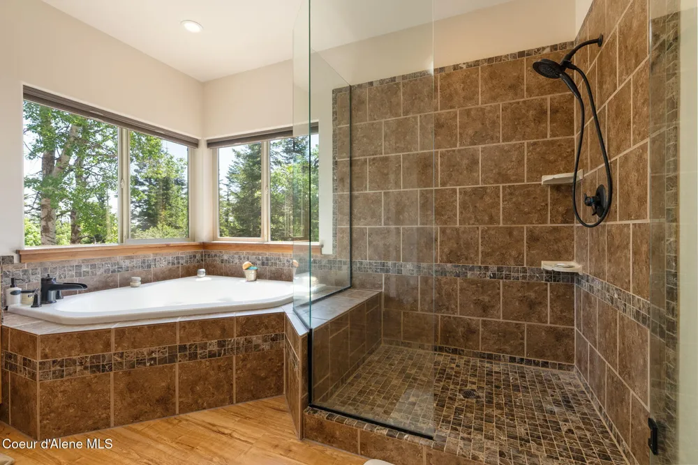 17378 FREDDI ROAD Rathdrum, ID 83858
