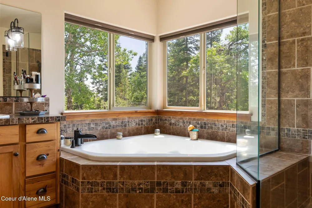 17378 FREDDI ROAD Rathdrum, ID 83858