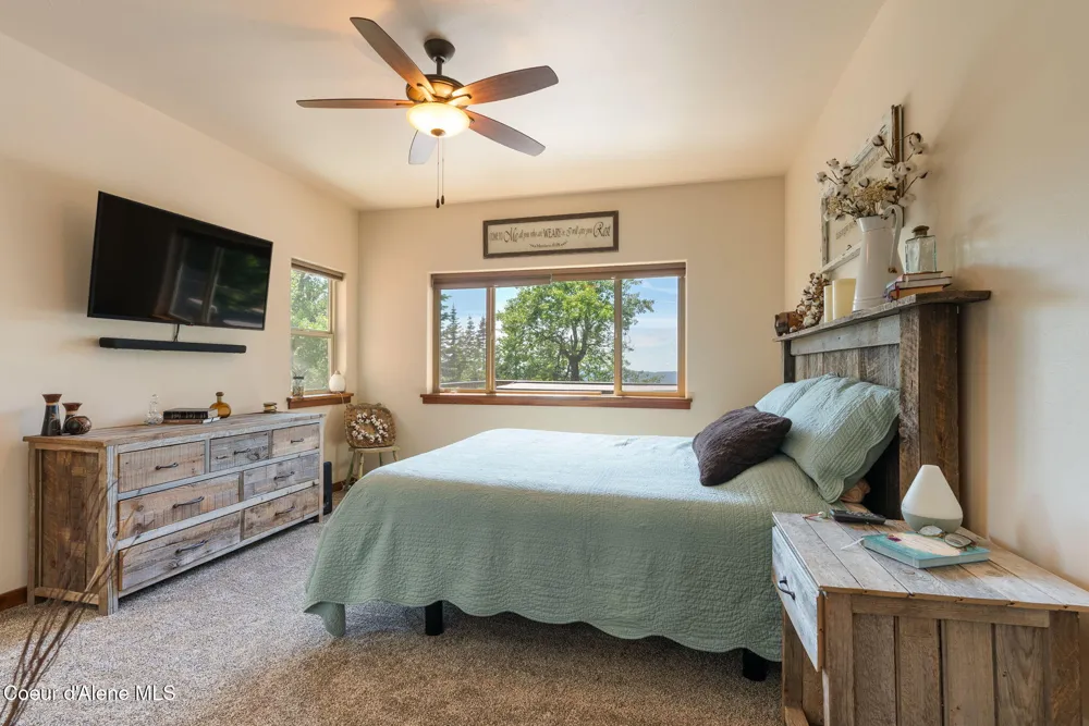 17378 FREDDI ROAD Rathdrum, ID 83858