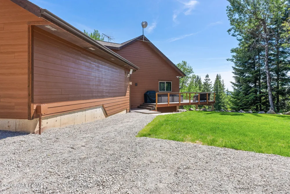 17378 FREDDI ROAD Rathdrum, ID 83858