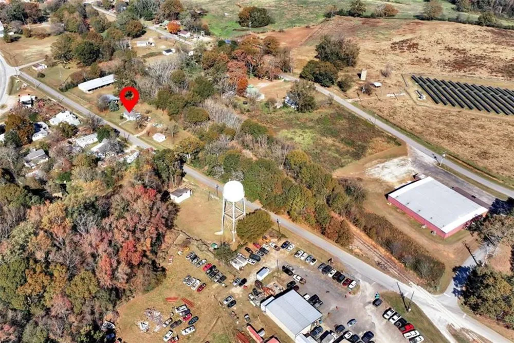 111 College Avenue Canon, GA 30520