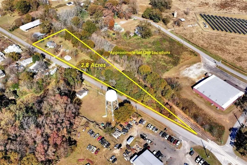 111 College Avenue Canon, GA 30520