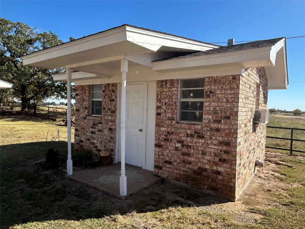 2012 Cuba Road Bridgeport, TX 76426
