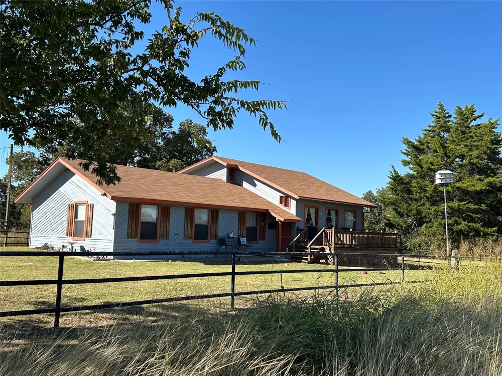 2012 Cuba Road Bridgeport, TX 76426